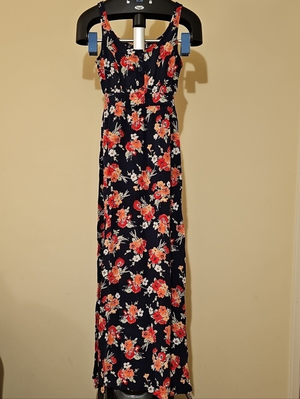 Forever 21 Navy Maxi Dress with Coral and Cream Floral Print Small